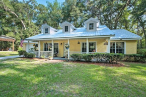 Serene Old Town Getaway Near Suwannee River!